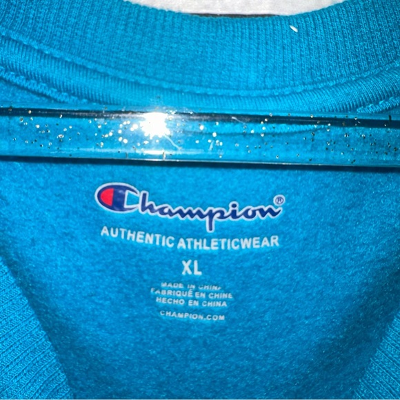 Champion Girl's Logo Blue Sweater Size XL - Picture 2 of 3
